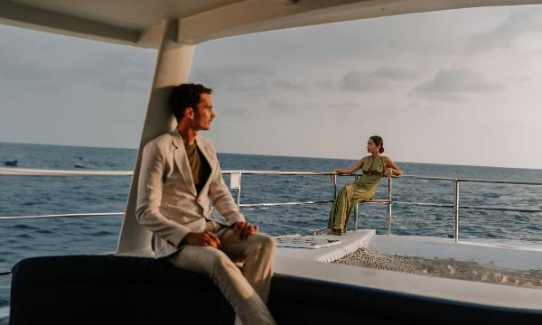 Enjoy Indian Ocean with a yacht cruise at ITC Ratnadipa