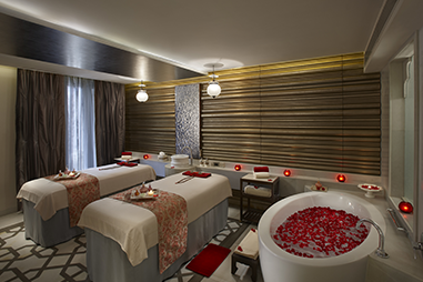 grand-presidential-suite-spa-treatment-room.png