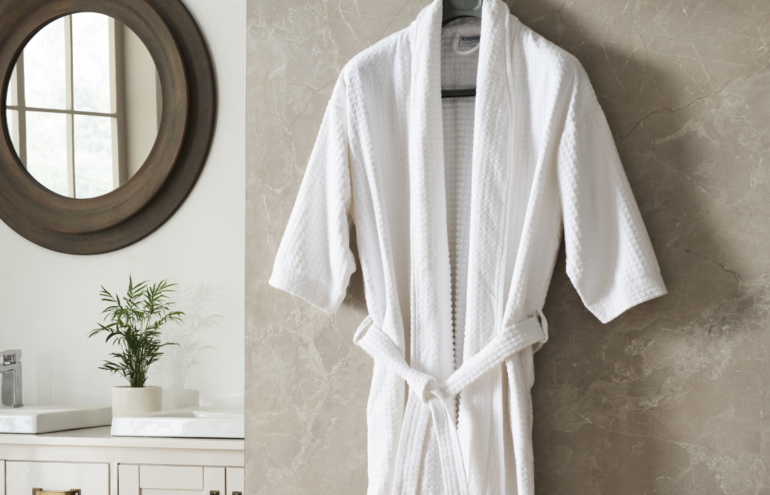 hotel-classic-bathrobe