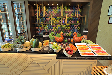 breakfast-fruit-display.jpg